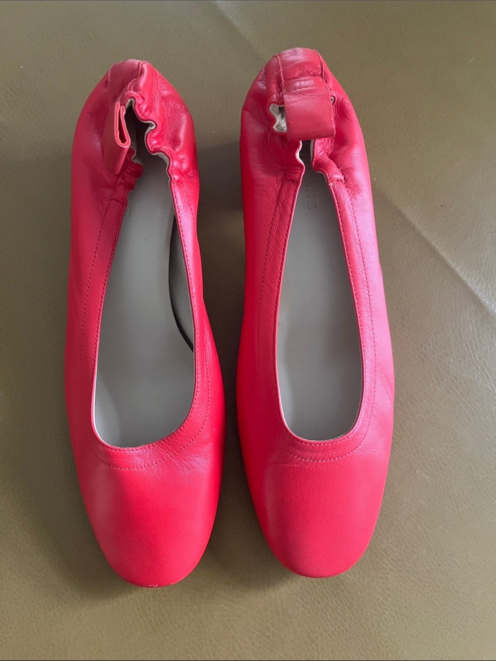 Everlane Red Women's Italian Leather Day Heels - Picture 2 of 7